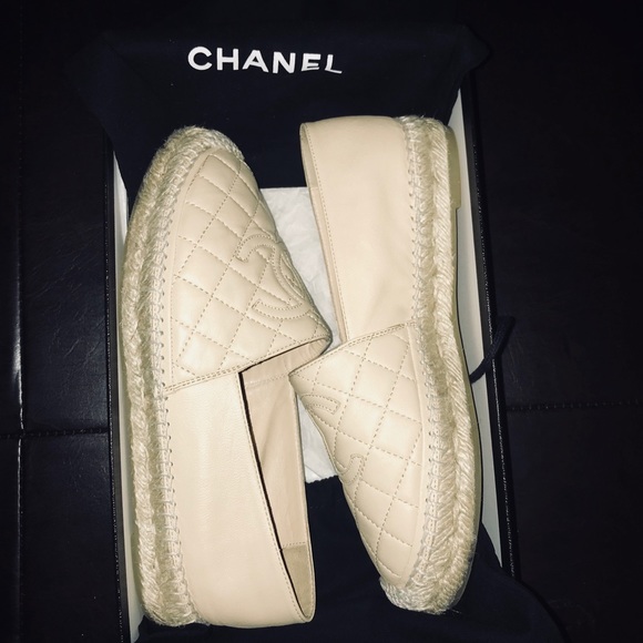 CHANEL Quilted Lambskin Espadrilles Beige - Picture 2 of 8